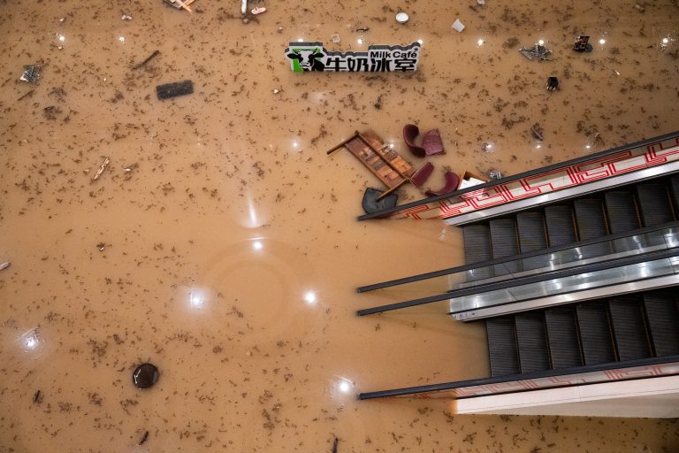Hong Kong flooded by heaviest rainfall in 140 years