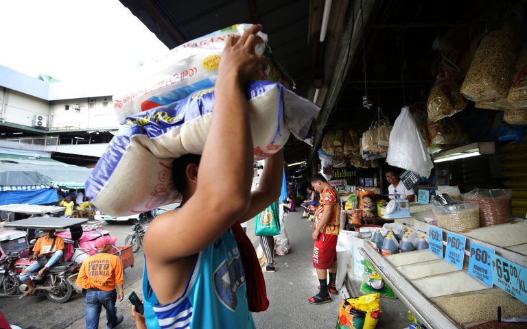Price ceiling on rice to take effect Tuesday, says Malacañang