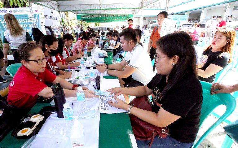 DSWD: Over 400 rice retailers received PBBM’s cash grants