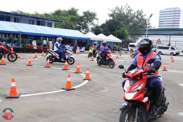 MMDA opens motorcycle riding academy