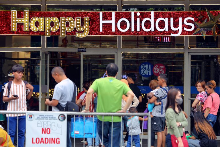 Metro Manila mall hours to adjust during Christmas season