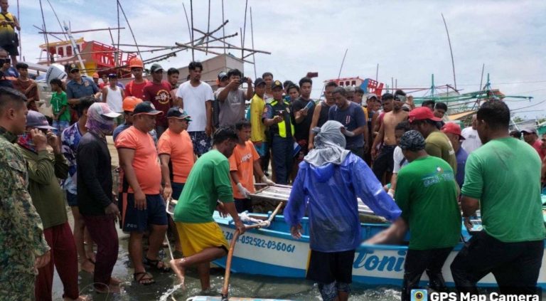3 Filipino fishers dead after foreign vessel rams Filipino fishing boat in Bajo de Masinloc