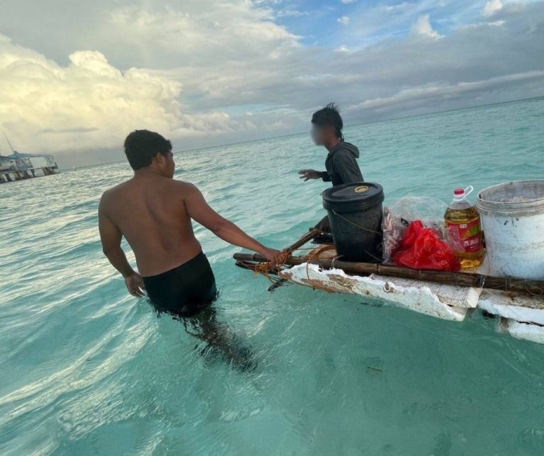 Fisherfolk rescued after 8 days adrift at West PH Sea