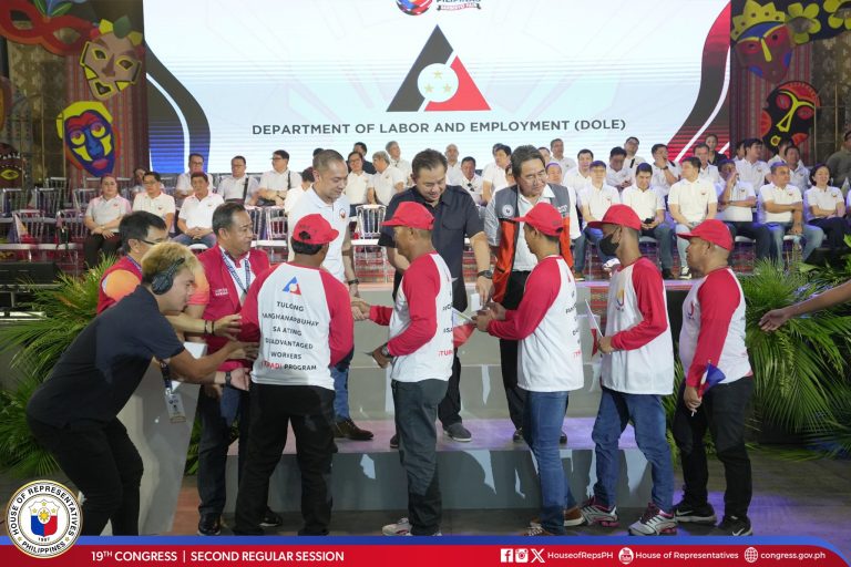 Serbisyo Fair pours P286-M in gov’t services, aid to 30K CDO residents