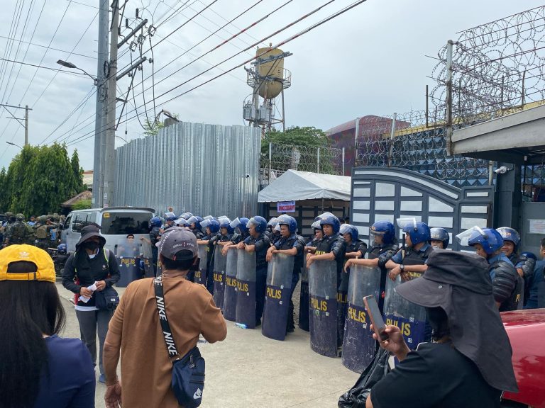 PNP says 7 cops hurt as tensions rise in Quiboloy search