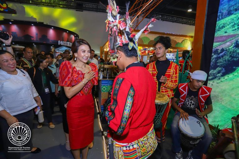 DOT halfway through year-end target; records 4M foreign visitors