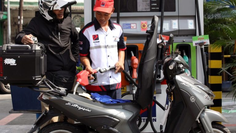 Higher gasoline, lower diesel, kerosene prices Dec. 3