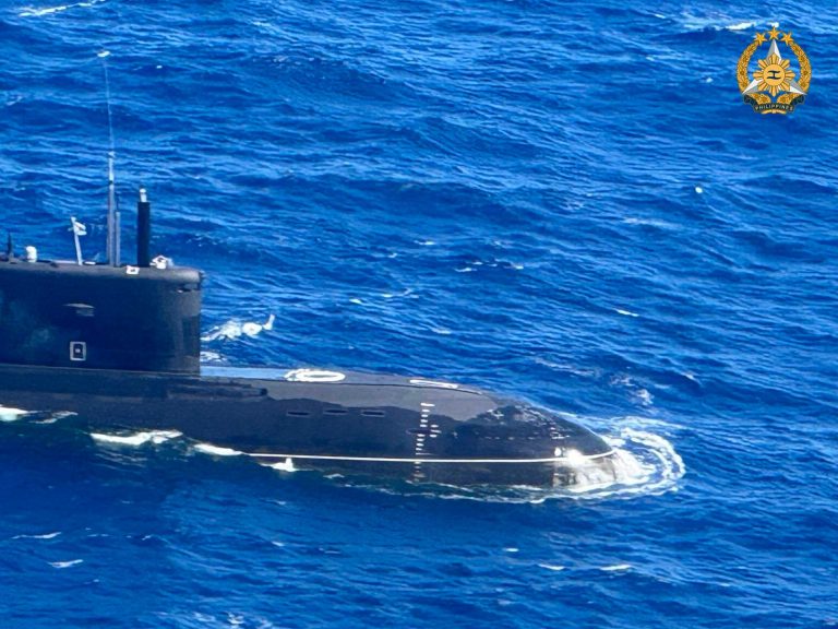 Navy: Russia submarine in WPS possibly recharging batteries, refueling