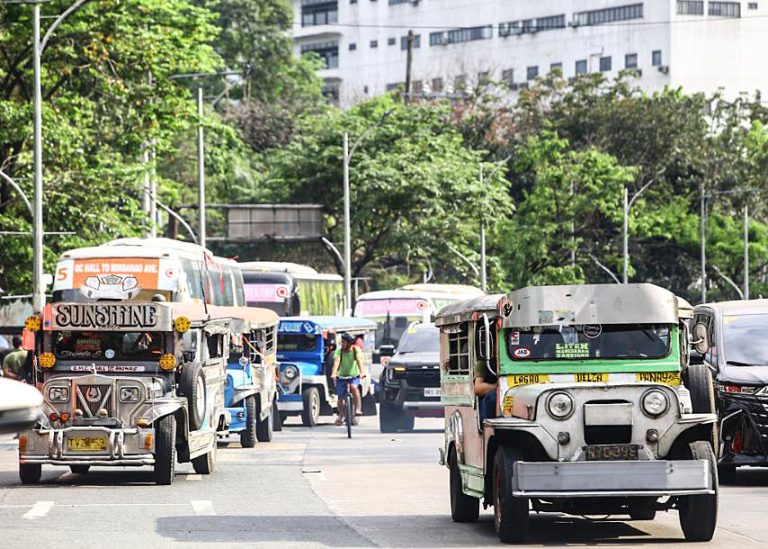DSWD-LTFRB form ‘Help Teams’ to consolidate list of unserved PUJ drivers