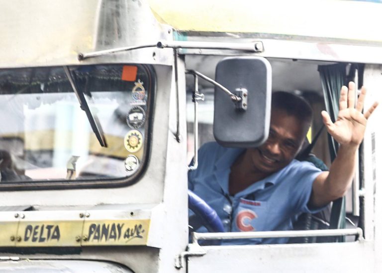 Only 33% of Filipinos ‘very happy’ in life —SWS