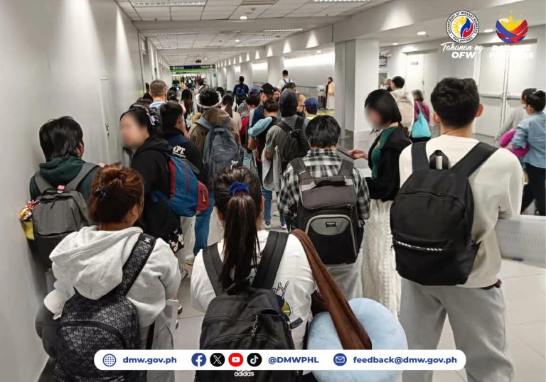 DSWD extends over P3.2M financial aid to OFWs repatriated due MidEast conflict