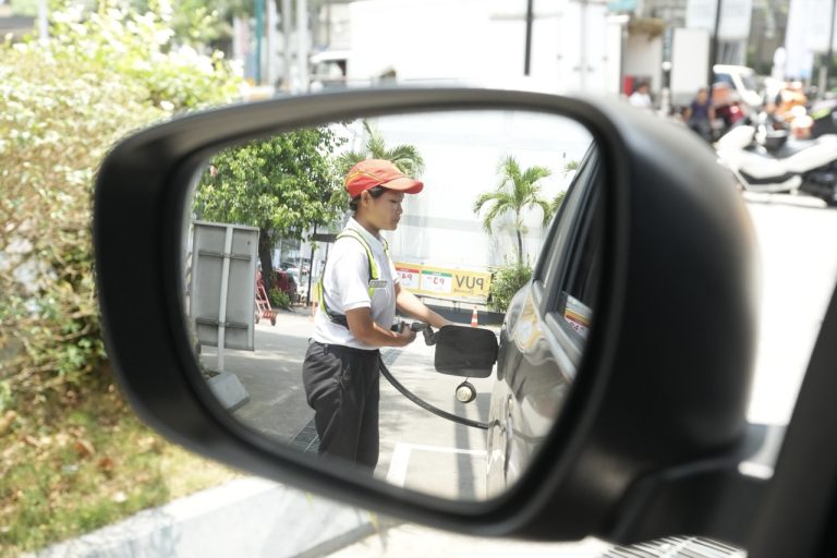 Palace: Excise tax cut, suspension to apply only to new fuel imports