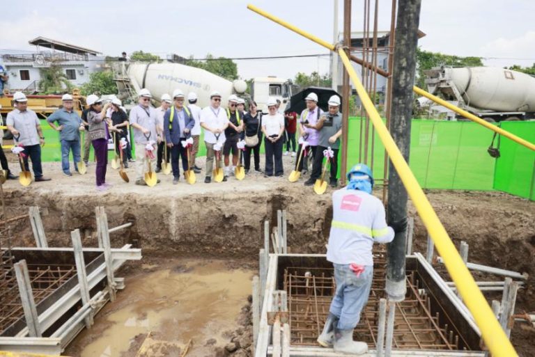 DHSUD leads groundbreaking ceremony of UPLB housing project
